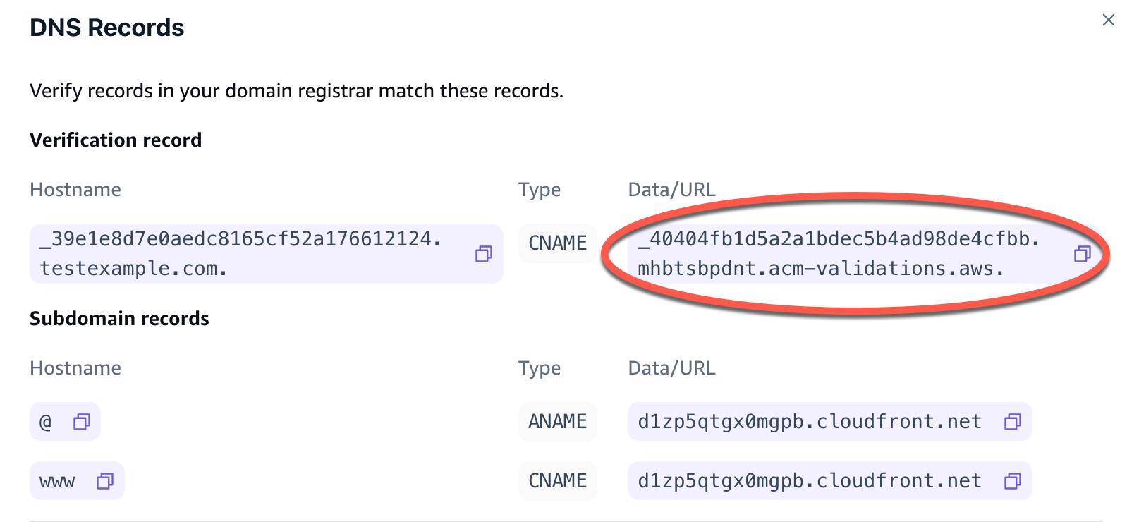 Los registros de DNS de la consola de Amplify, incluido el registro de verificación de ACM.