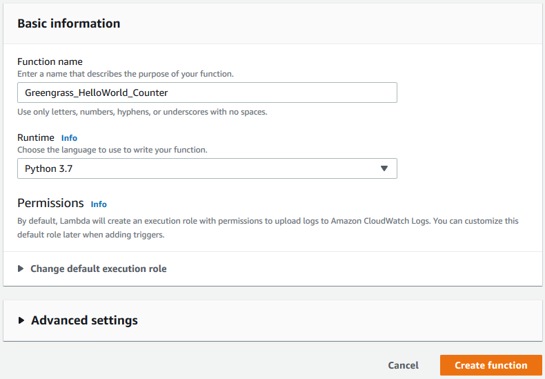 La sección «Información básica» con el campo «Nombre de la función» establecido en «Greengrass_ HelloWorld _Counter» y el campo «Runtime» establecido en «Python 3.7".