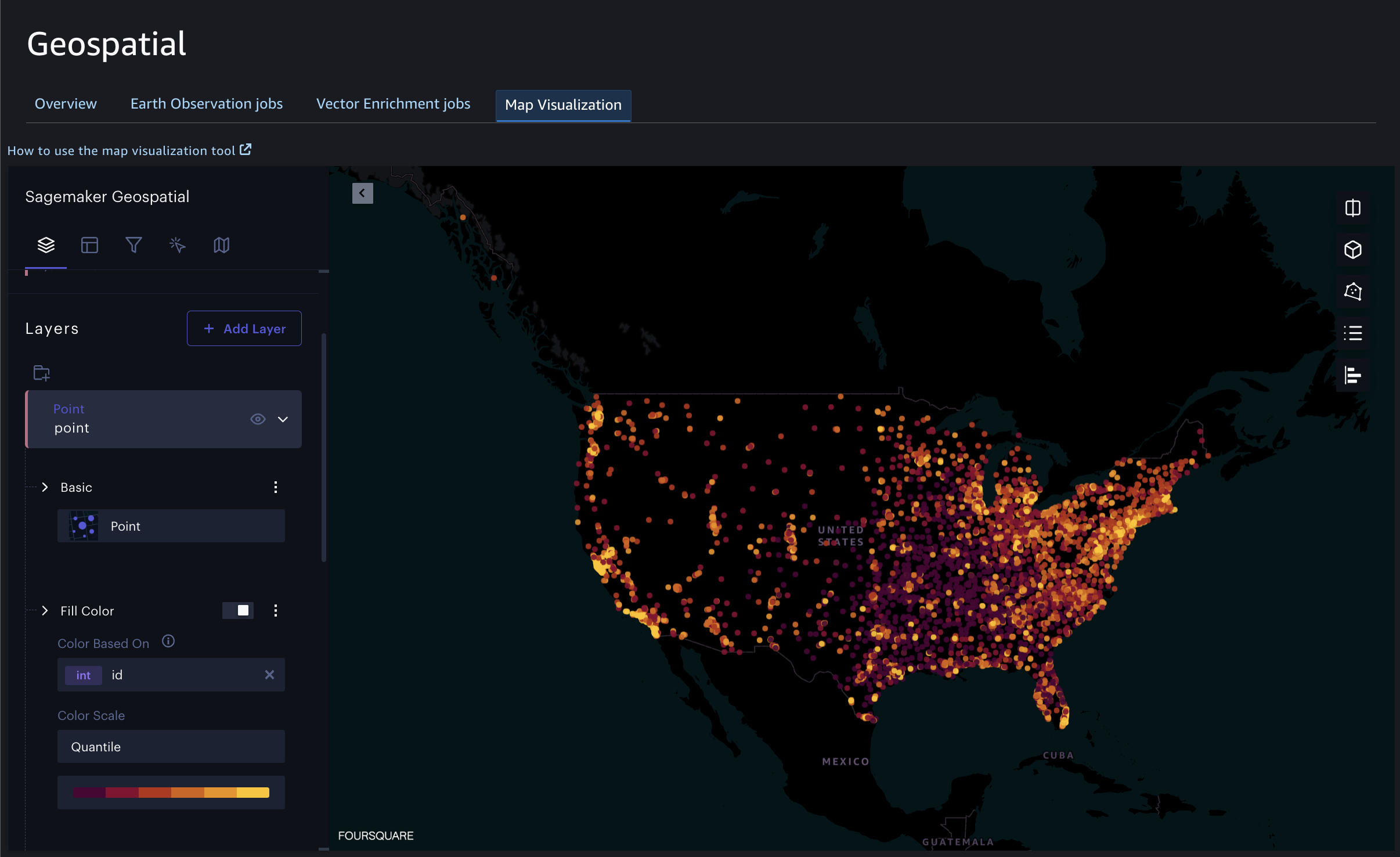 El panel de capas con puntos de datos en un mapa de EE. UU. está respaldado por capacidades SageMaker geoespaciales.