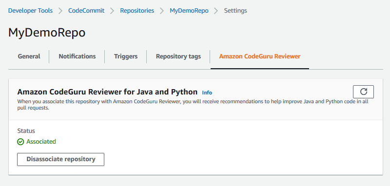Un CodeCommit référentiel qui a été associé à Amazon CodeGuru Reviewer.