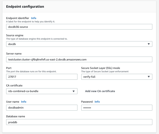 Image : boîte de dialogue de configuration du point de terminaison pour la AWS DMS source contenant neuf champs configurables et des menus déroulants.