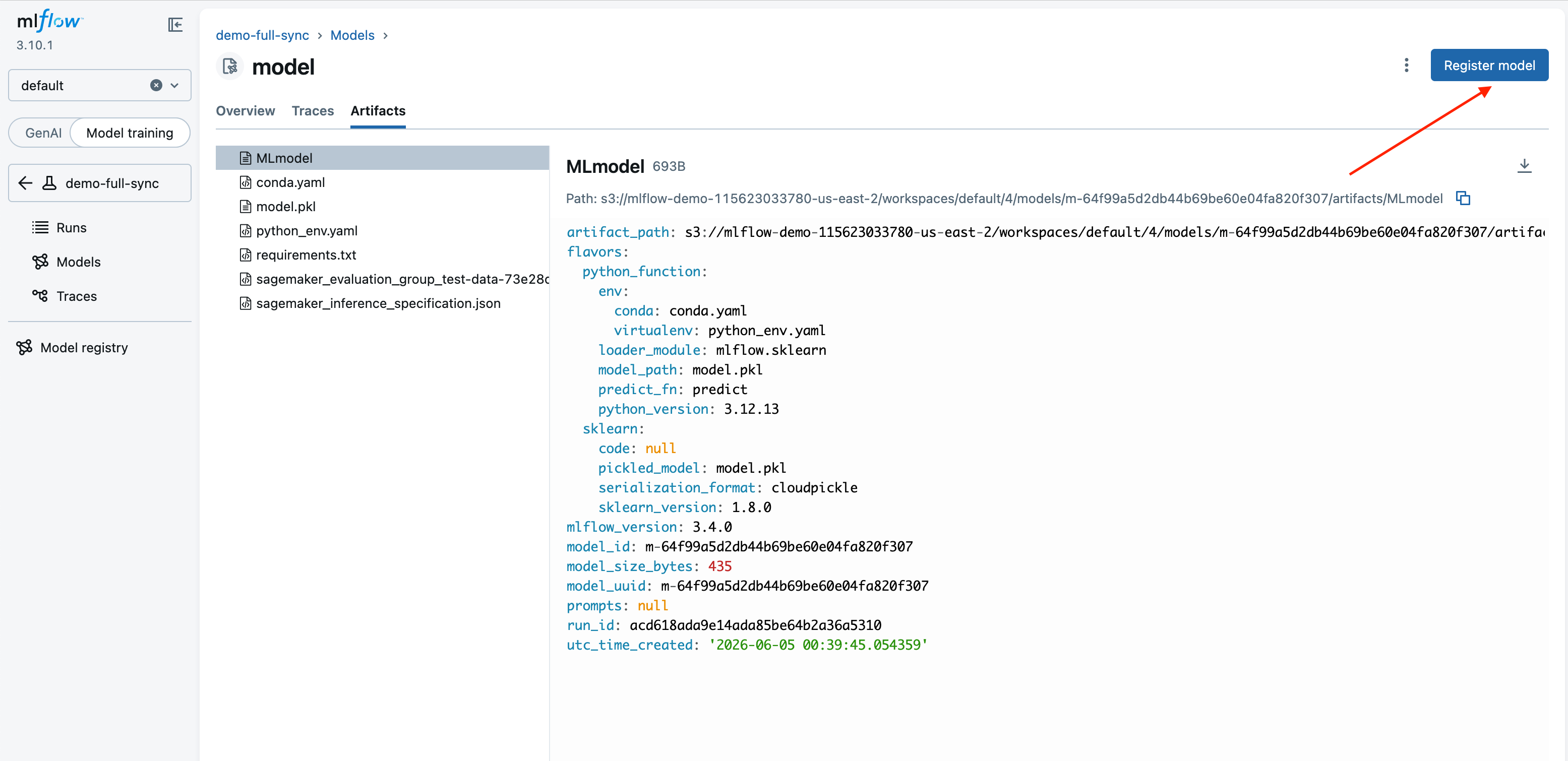 Enregistrez une version de modèle depuis la page d'exécution de MLflow.