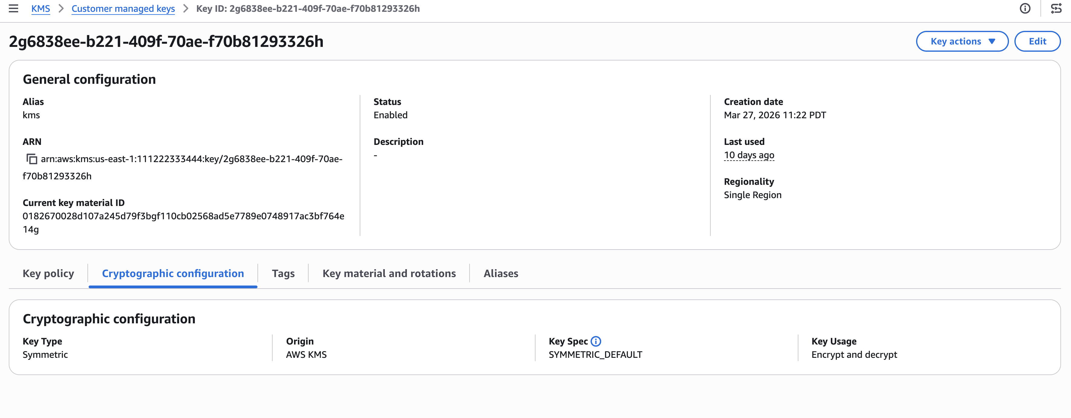 KMS key pagina dei dettagli che mostra la configurazione generale e le impostazioni crittografiche.