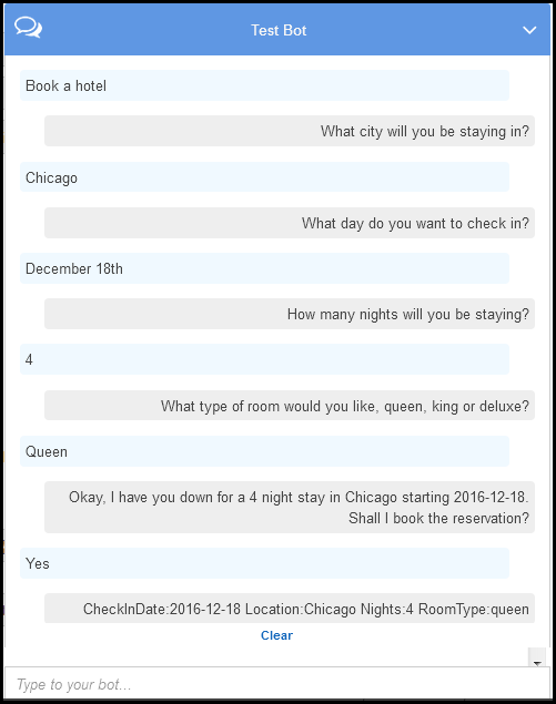 Conversazione con un agente, in cui l'agente fornisce informazioni sulla città, il giorno, il numero di notti e il tipo di camera per il viaggio del cliente. L'agente conferma quindi la prenotazione.