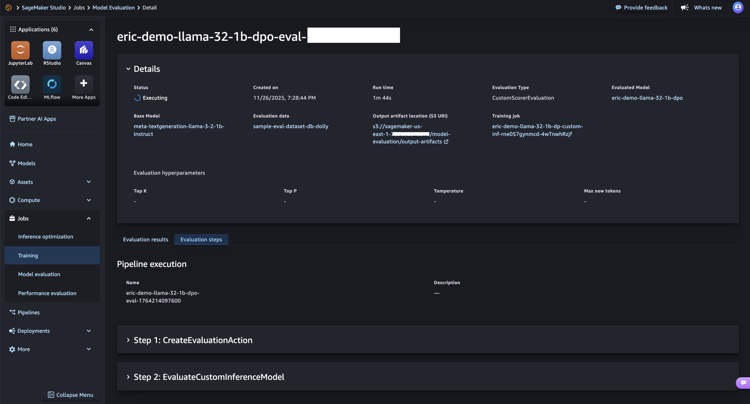 Un'immagine contenente una selezione di tecniche di personalizzazione del modello.
