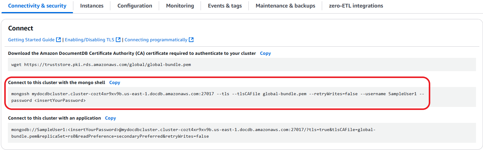 mongo 셸을 사용하여 Amazon DocumentDB 클러스터에 연결하기 위한 강조 표시된 MongoDB 연결 문자열이 있는 클러스터 연결 설정입니다.