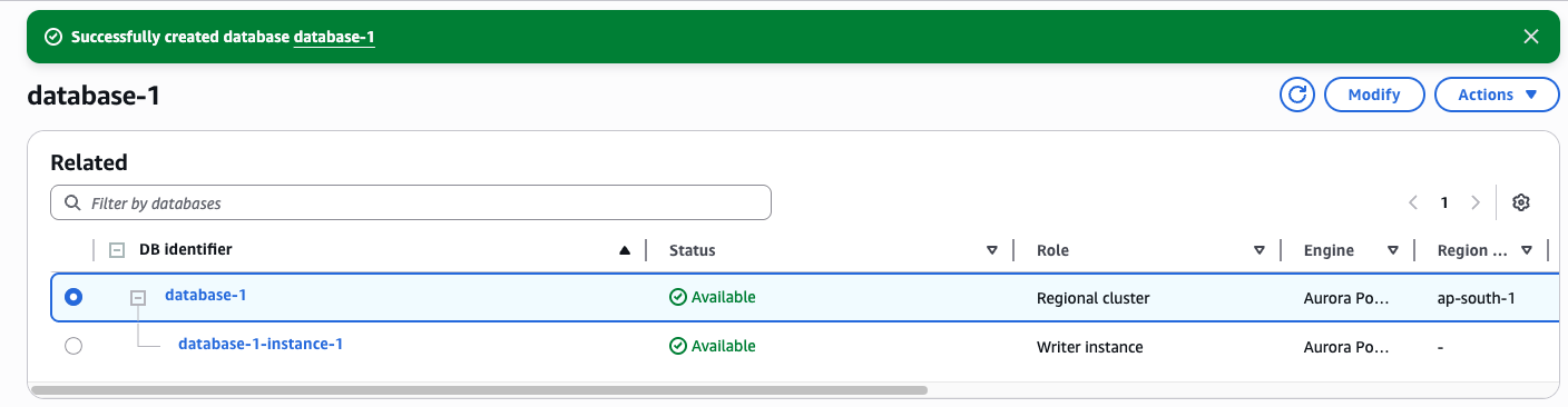 Status do banco de dados mostrando “Disponível” após a criação bem-sucedida.