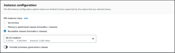 Painel de configuração da instância de banco de dados com opções para configurações de classe de instância, disponibilidade e desempenho durante a restauração.