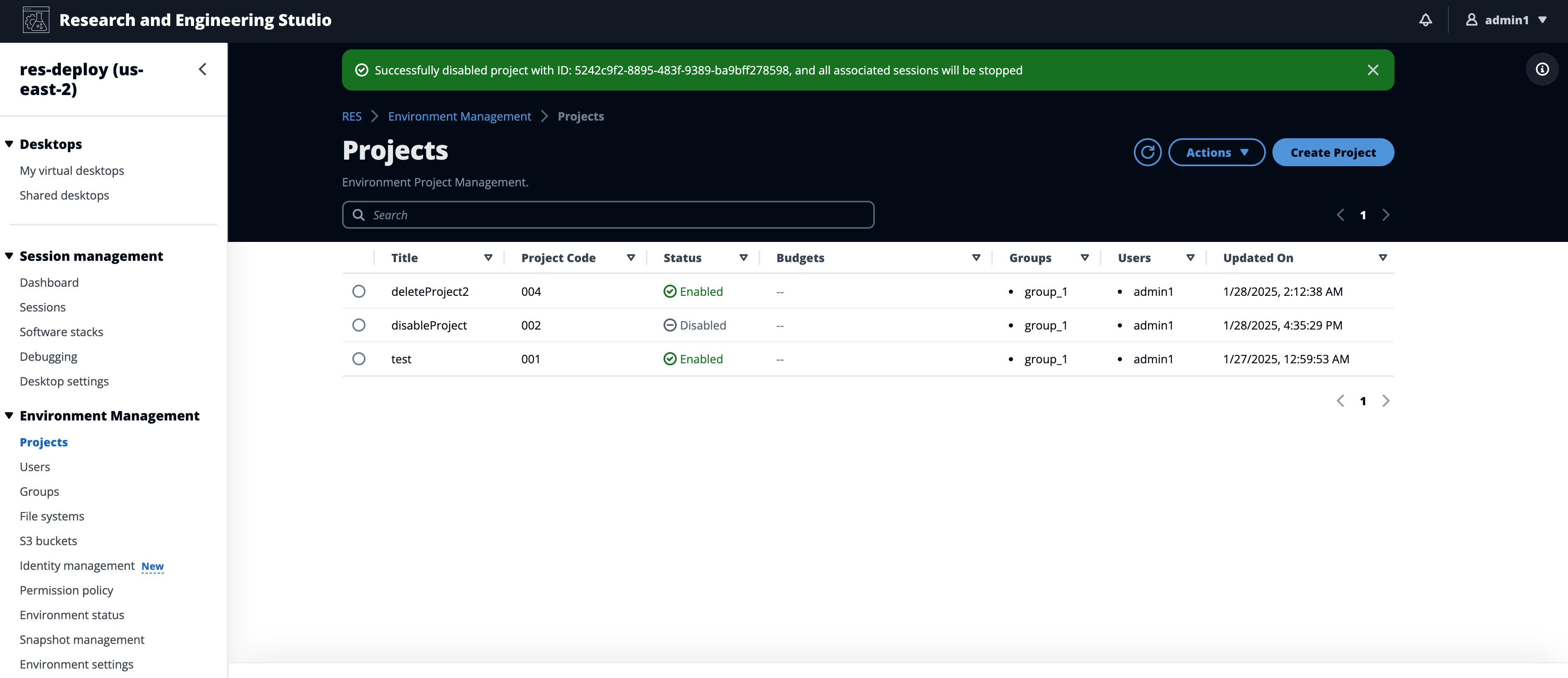 Projects table showing three entries with status, groups, and users for each project.